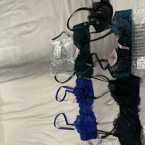 NWT SAVAGE FENTY BRAS BUNDLE sz 32C various colors 5 bras total